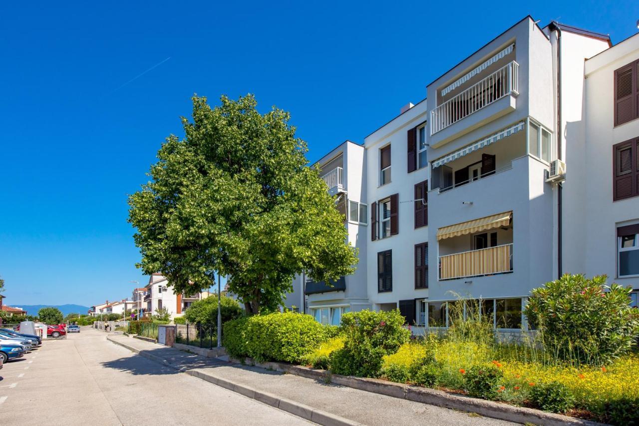 Apartment Kvarner View กอสเตรนา ภายนอก รูปภาพ